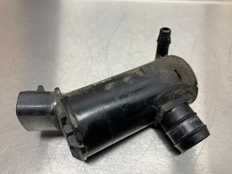 RUITENSPROEIERPOMP VOOR Toyota MR2 (ZZW30) (|8533033020|), Gebruikt, Dhr. M. Roggen, Toyota, Marinus@Japoto.nl