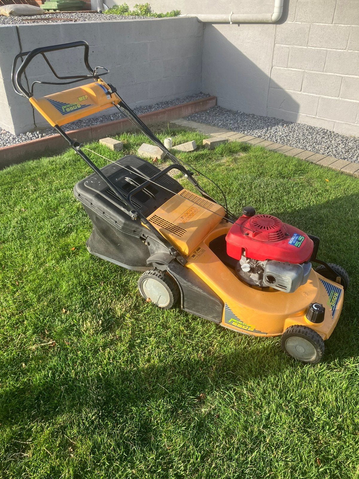 Tondeuse à gazon, Jardin & Terrasse, Tondeuses à gazon, Tondeuses à gazon à essence, 40 à 49 cm, Enlèvement, Utilisé