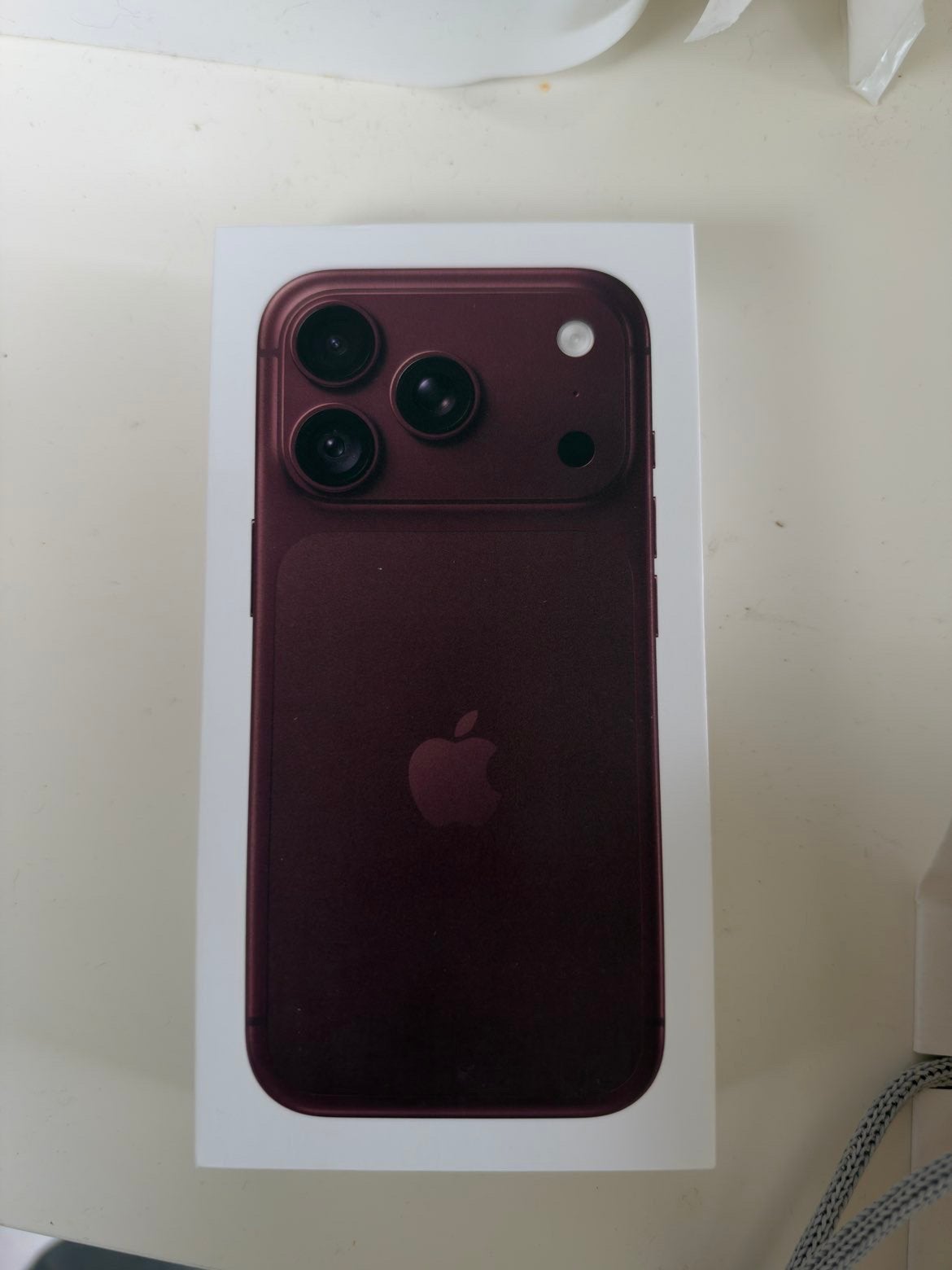 Iphone 18 pro burgundy 256gb, Telecommunicatie, 256 GB, Nieuw, Ophalen of Verzenden, IPhone 18 Pro