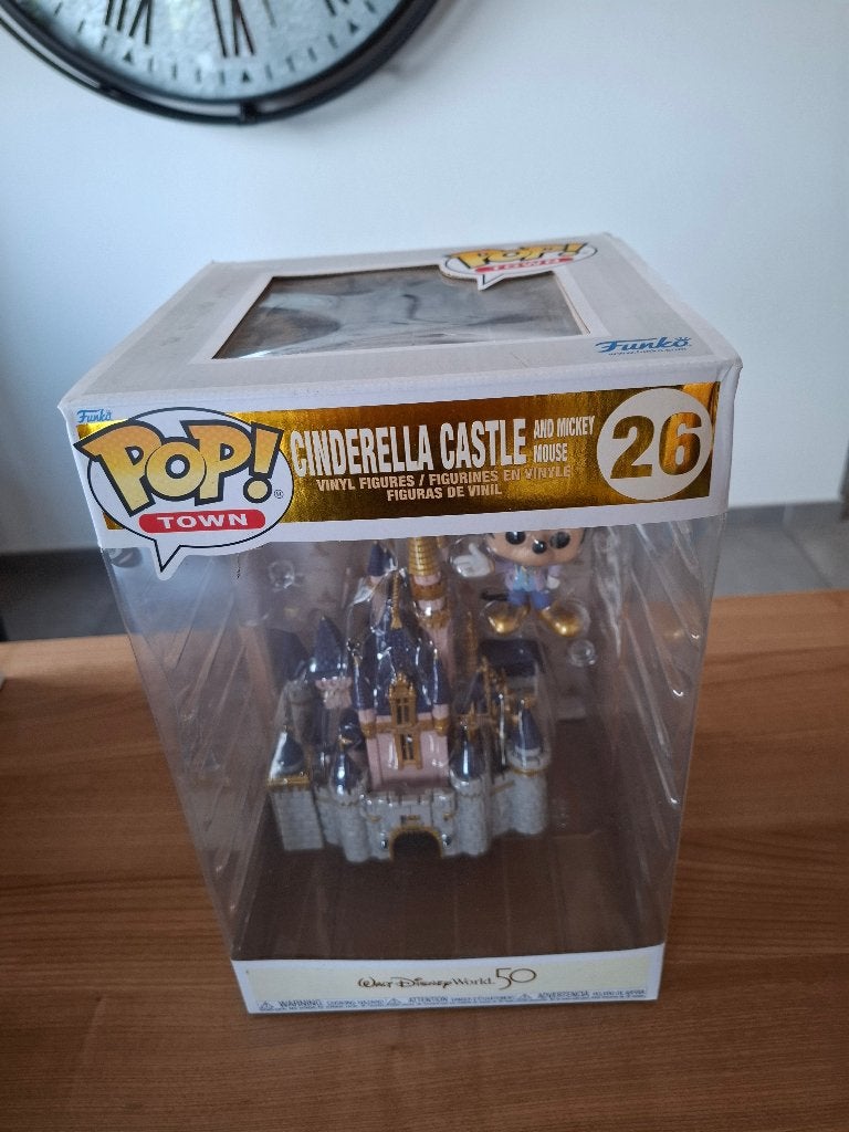 Grote funko pop 26 cinderella castle, Verzamelen, Poppetjes en Figuurtjes, Ophalen of Verzenden, Nieuw