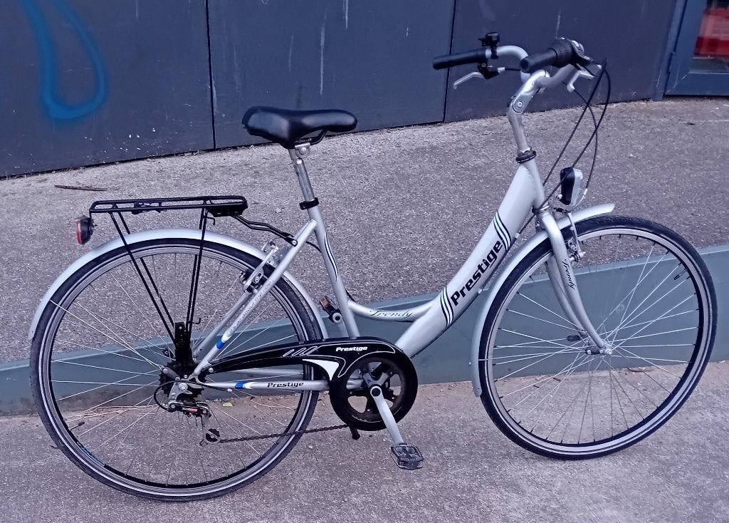 Damesfiets, Velgrem, Versnellingen, Zo goed als nieuw, Ophalen