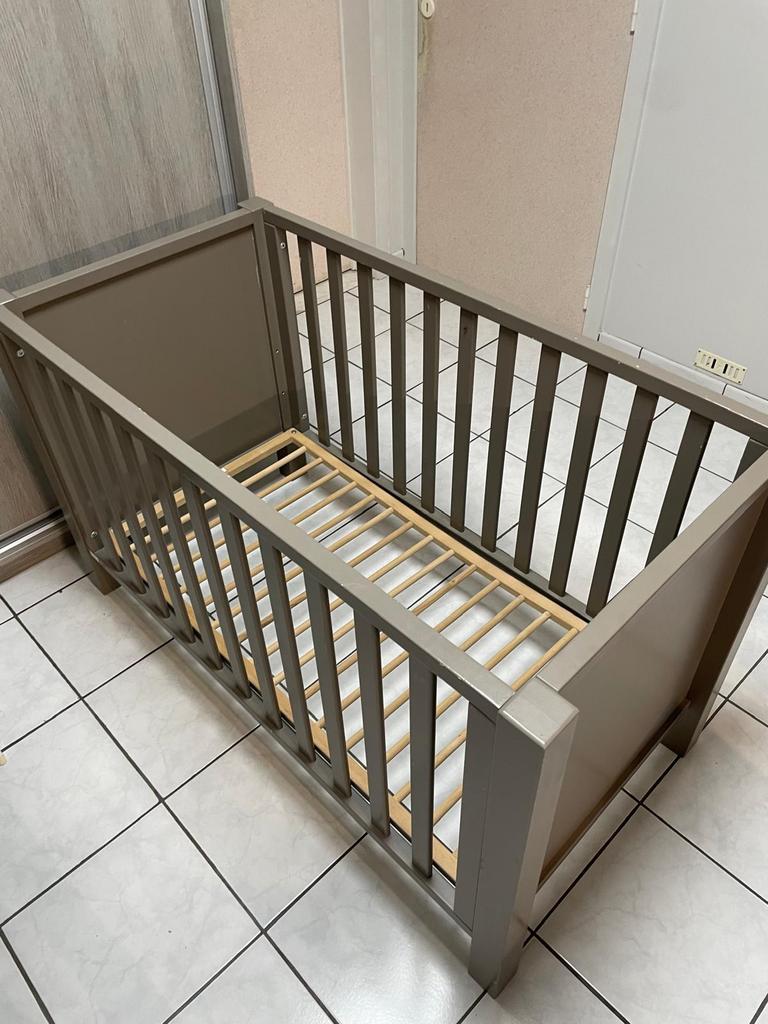 Babybed met matras, Ophalen, Zo goed als nieuw