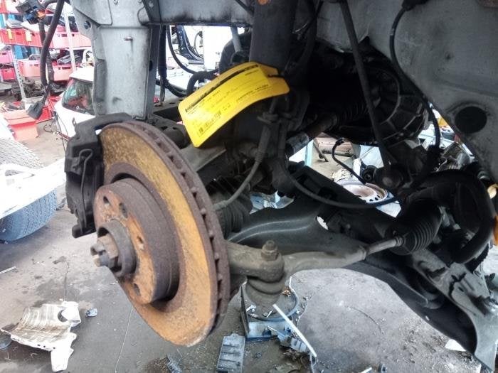 Moyeu de roue avant d'un Renault Clio, Autos : Pièces & Accessoires, -, Renault, -, 3 mois de garantie
