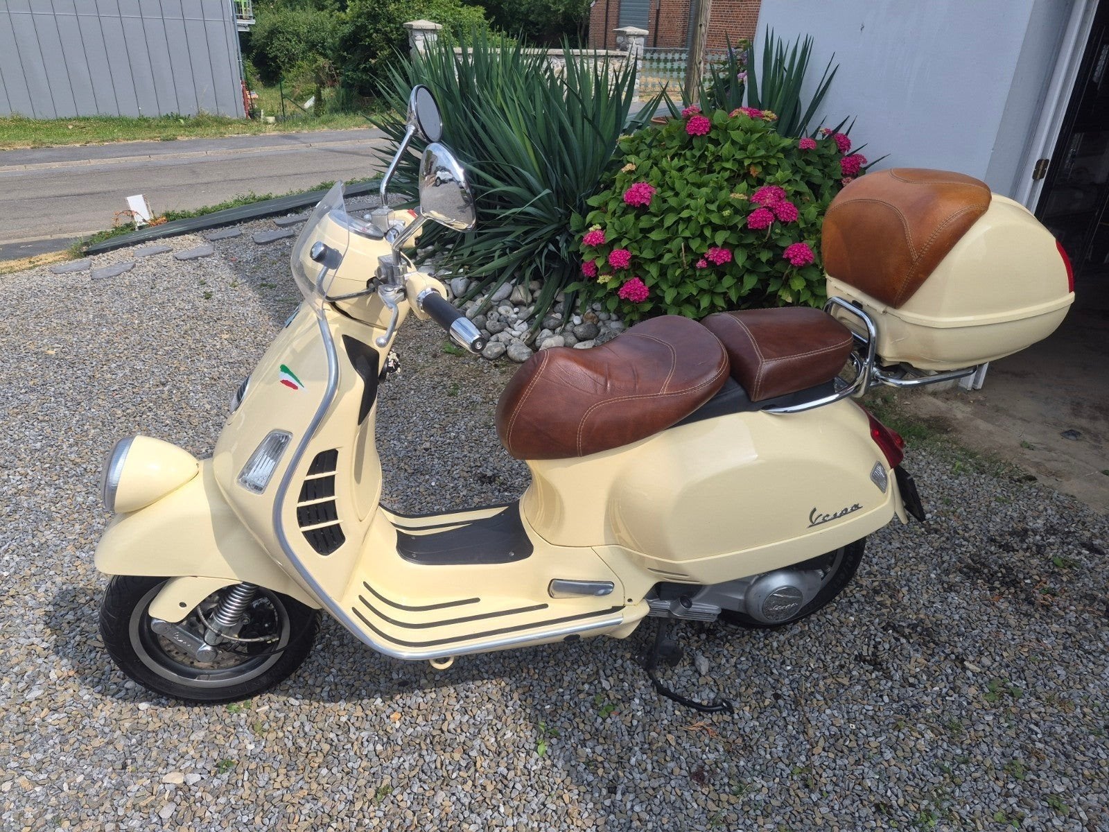 Vespa GTV 125 cc 2008  8700 kms reels, Enlèvement