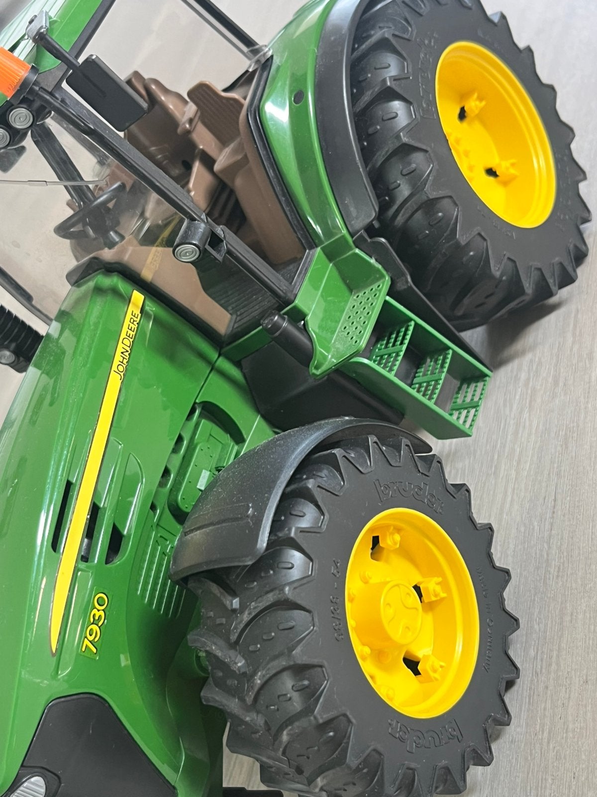 John deere bruder, Hobby & Loisirs créatifs, Modélisme | Radiocommandé & Téléguidé | Autre, Enlèvement, Utilisé