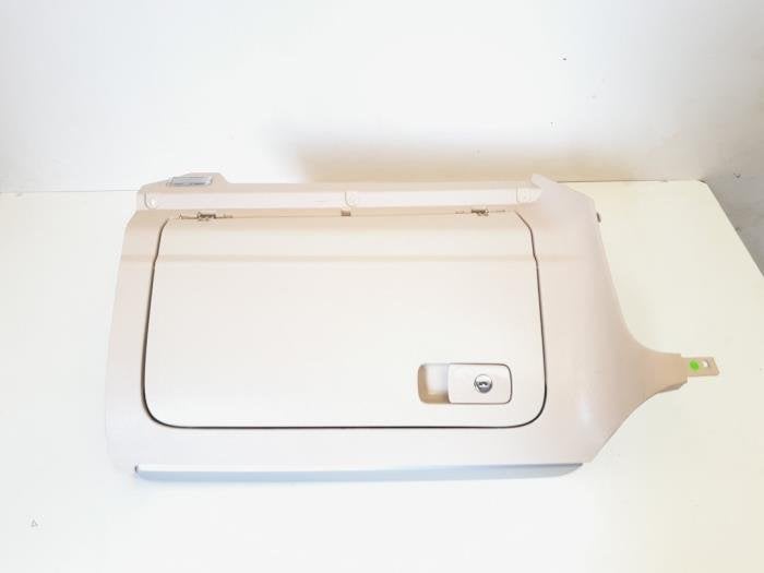 Boîte à gants d'un Volkswagen Golf, Volkswagen, -, 3 mois de garantie, Utilisé