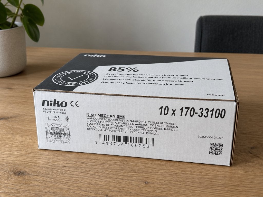 niko stopcontacten [enkel verzending], Doe-het-zelf en Bouw, Verzenden, Nieuw, Overige merken, Stopcontact