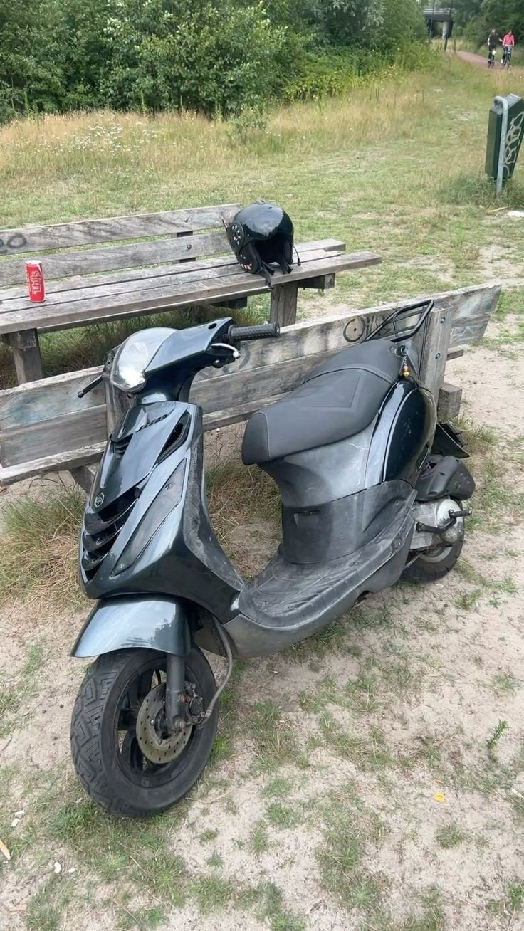Scooter gezocht! (defect), Fietsen en Brommers, Ophalen of Verzenden, Gebruikt, Klasse B (45 km/u), 50 cc