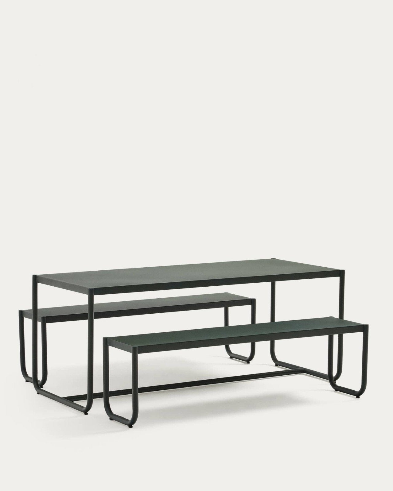 Table d'extérieur Kave Home - nouveau (avec tache)