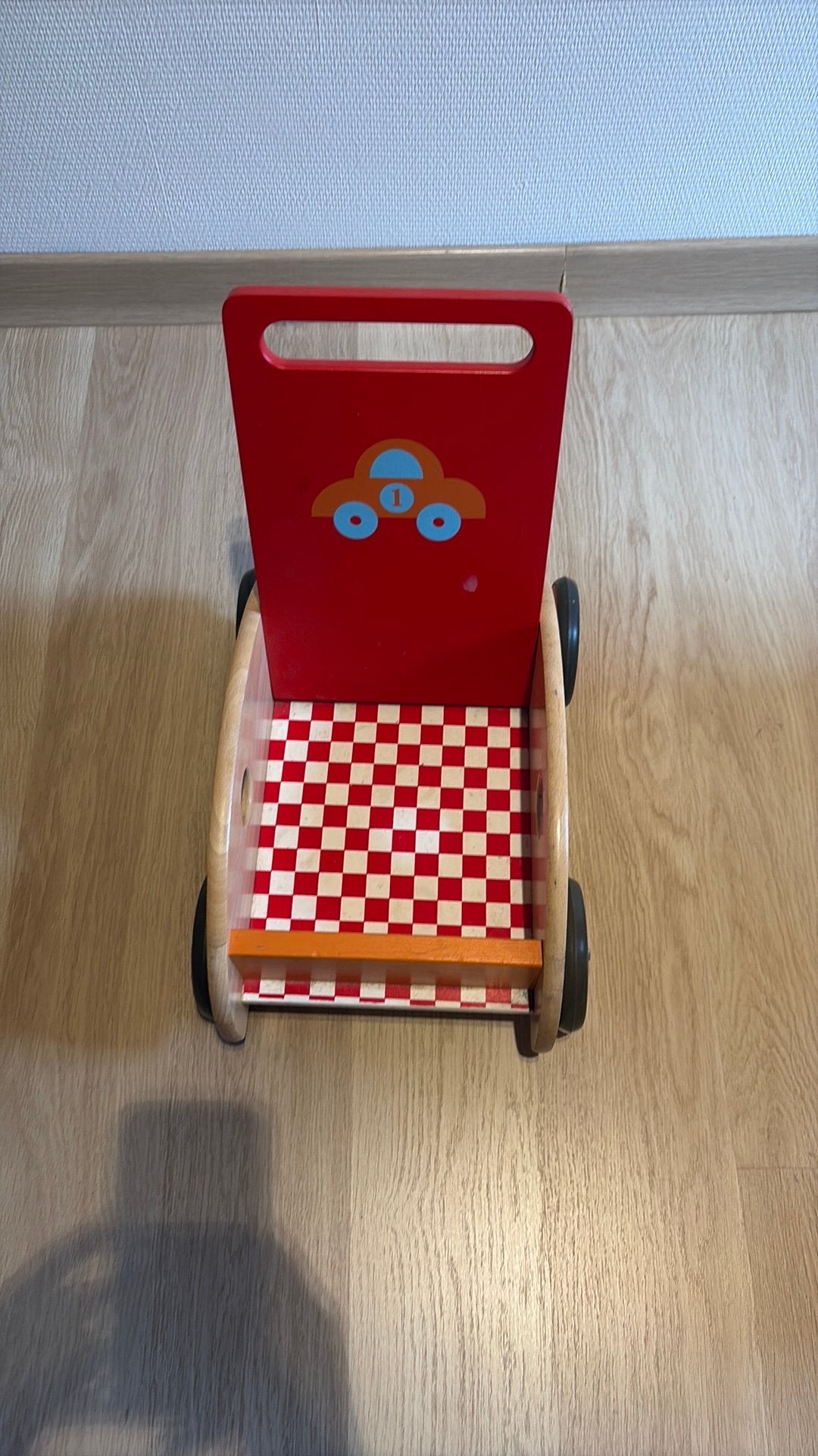 Houten loopkarretje, Ophalen, Gebruikt