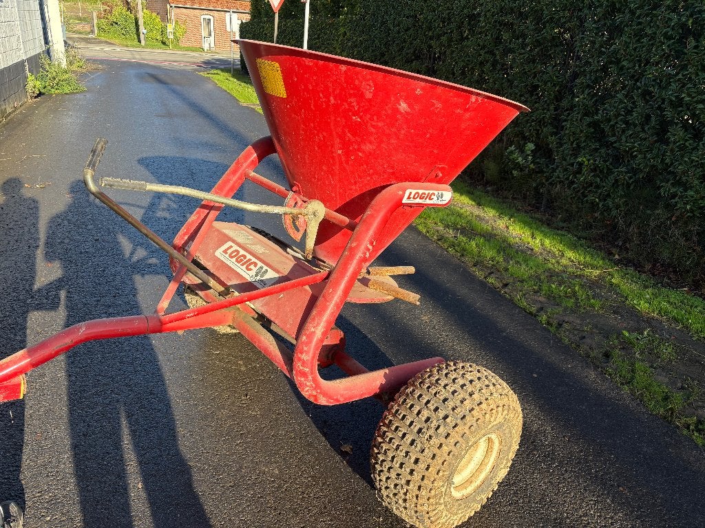 Getrokken kunstmeststrooier Logic voor Quad / ATV
