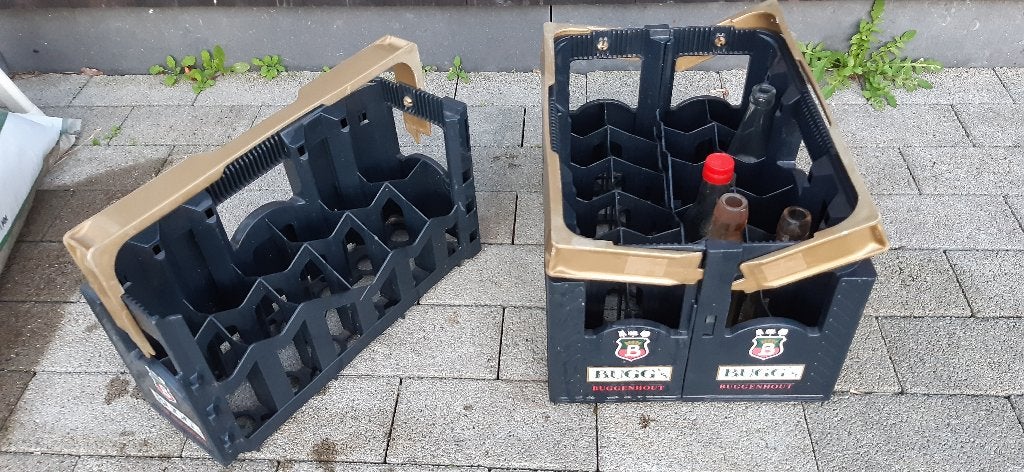 3x bierkrat 12 flesjes Bugg's Belgisch bier - vintage, Verzamelen, Ophalen of Verzenden, Zo goed als nieuw, Overige typen, Overige merken