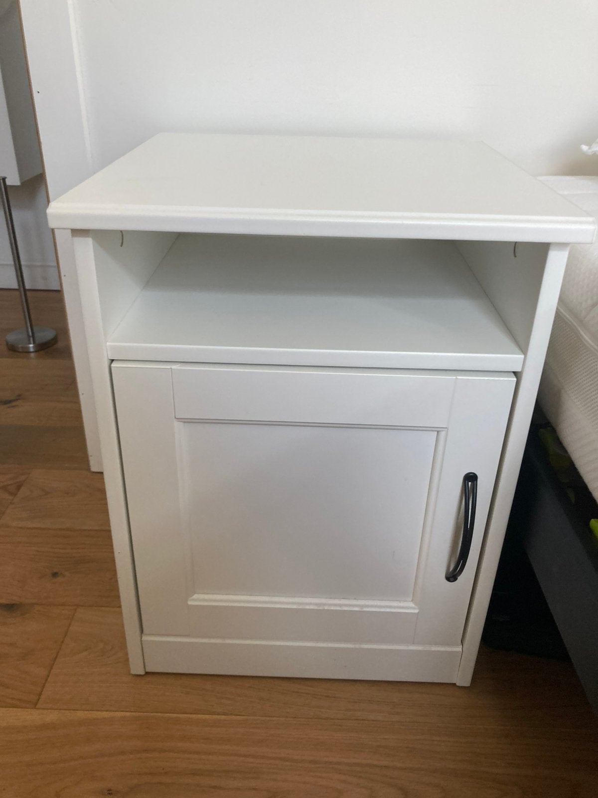 Songesand 2 nachtkastjes wit 42x40 cm, Huis en Inrichting, Ophalen, Zo goed als nieuw