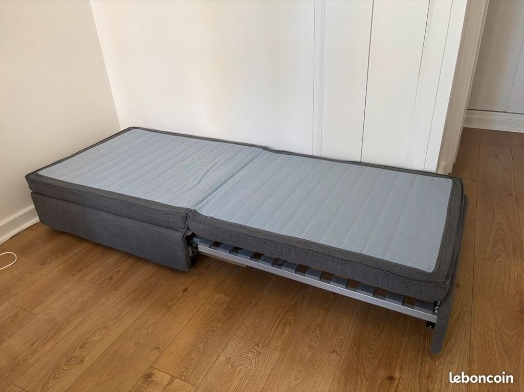 UItschuifbare zetel / bed voor op kot, Huis en Inrichting, Zetels | Zetels en Chaises Longues, Zo goed als nieuw, Eenpersoons
