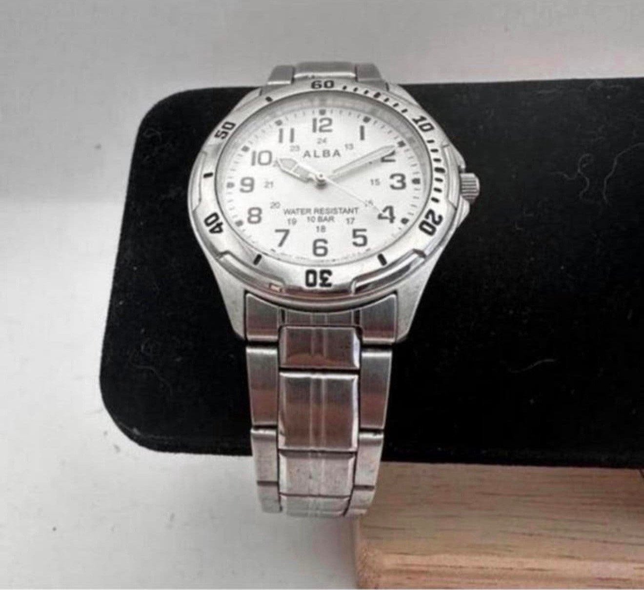 Montre à quartz vintage SEIKO Alba V501-0FG0 hommes 10bar, Montre-bracelet, Seiko, Enlèvement ou Envoi, Acier