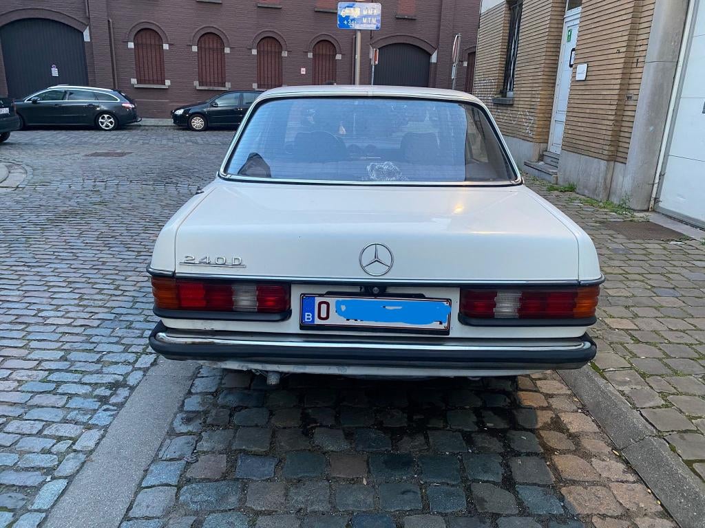 Mercedes C200 Oltimer uit het jaar 1983, Auto's, Testrit aan huis, Wit, Mercedes-Benz, Bedrijf