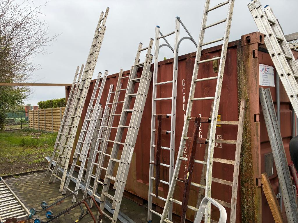 Nokhaken, ladders, trapladders, enz…, Doe-het-zelf en Bouw, Ladders en Trappen, Ophalen, Gebruikt, Ladder, Opvouwbaar of Inschuifbaar