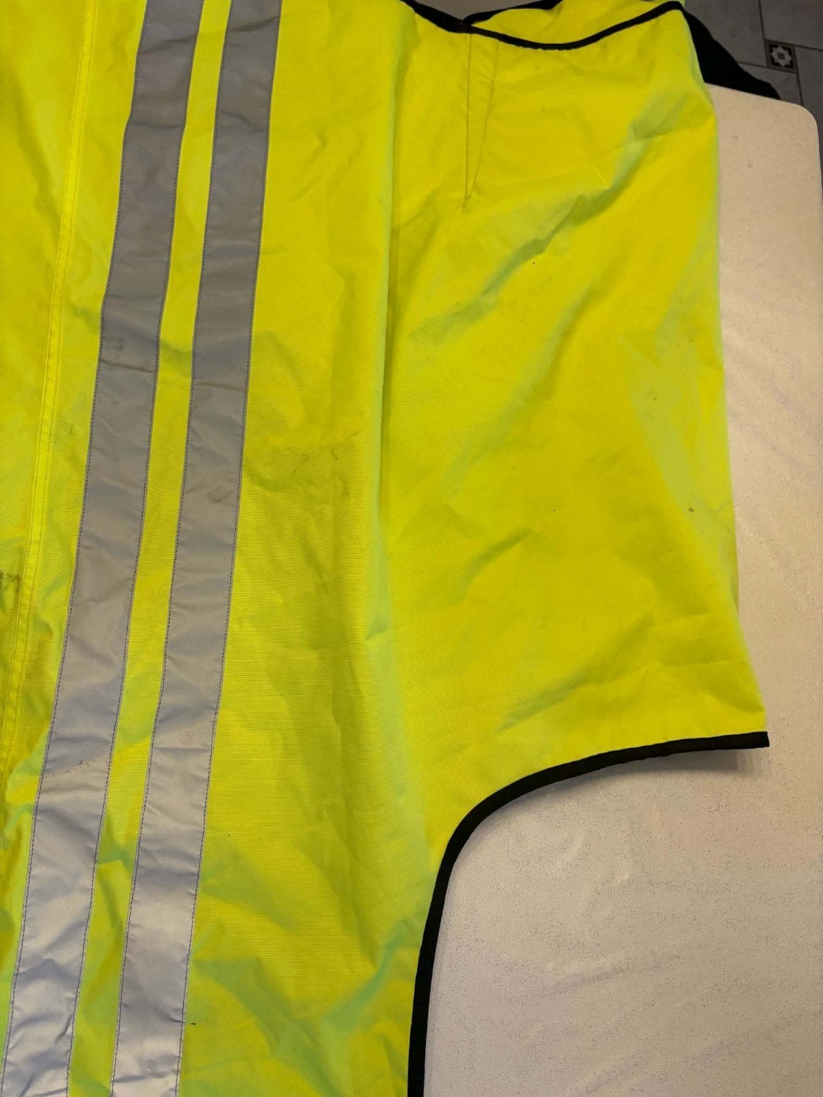 couvre rein fluorescent 165 cms, Dieren en Toebehoren, Ophalen, Nieuw, Waterdicht, L