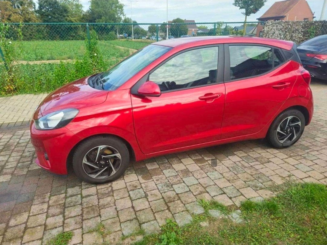 Hyundai I10 - 2020, Autos, Rouge, Achat, Boîte manuelle, Entretenue par le concessionnaire