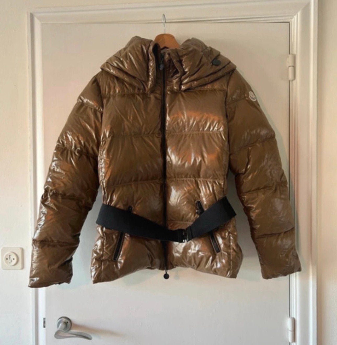 Moncler Aliso Jas, Kleding | Dames, Jassen | Winter, Ophalen, Zo goed als nieuw, Maat 38/40 (M), Overige kleuren