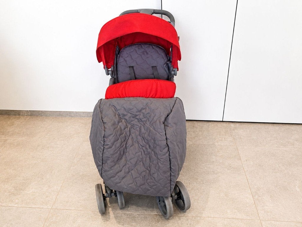 Compacte buggy met voetenzak – inklapbaar, Kinderen en Baby's, Buggy's, Ophalen, Gebruikt, Voetenzak