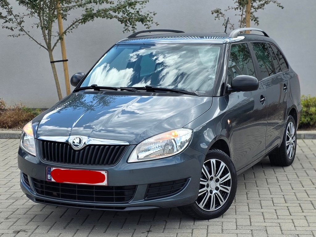 Skoda Fabia 1.2TSI 2015 avec Demande D'immatriculation Ok, Autos, 90 kW, Argent ou Gris, Achat, Boîte manuelle