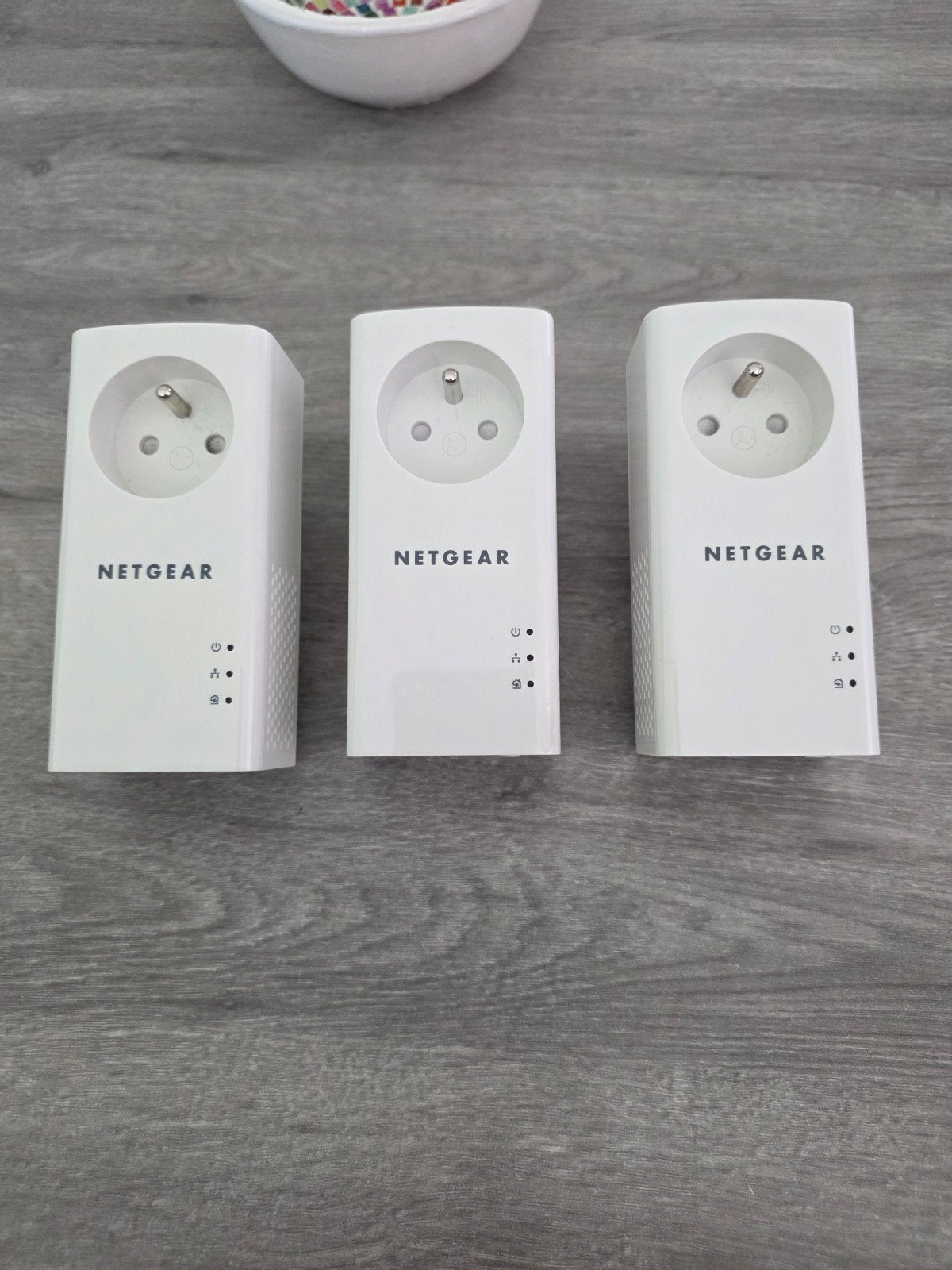 NETGEAR CPL 1000 + stekker | 1 RJ45-poort. 3 stuks als nieuw, Computers en Software, Ophalen of Verzenden, Zo goed als nieuw, NETGEAR