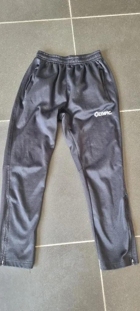 Zwarte voetbal / trainingsbroek Olympic maat 152 - 158, Olympic, Gebruikt, Sport- of Zwemkleding, Ophalen of Verzenden
