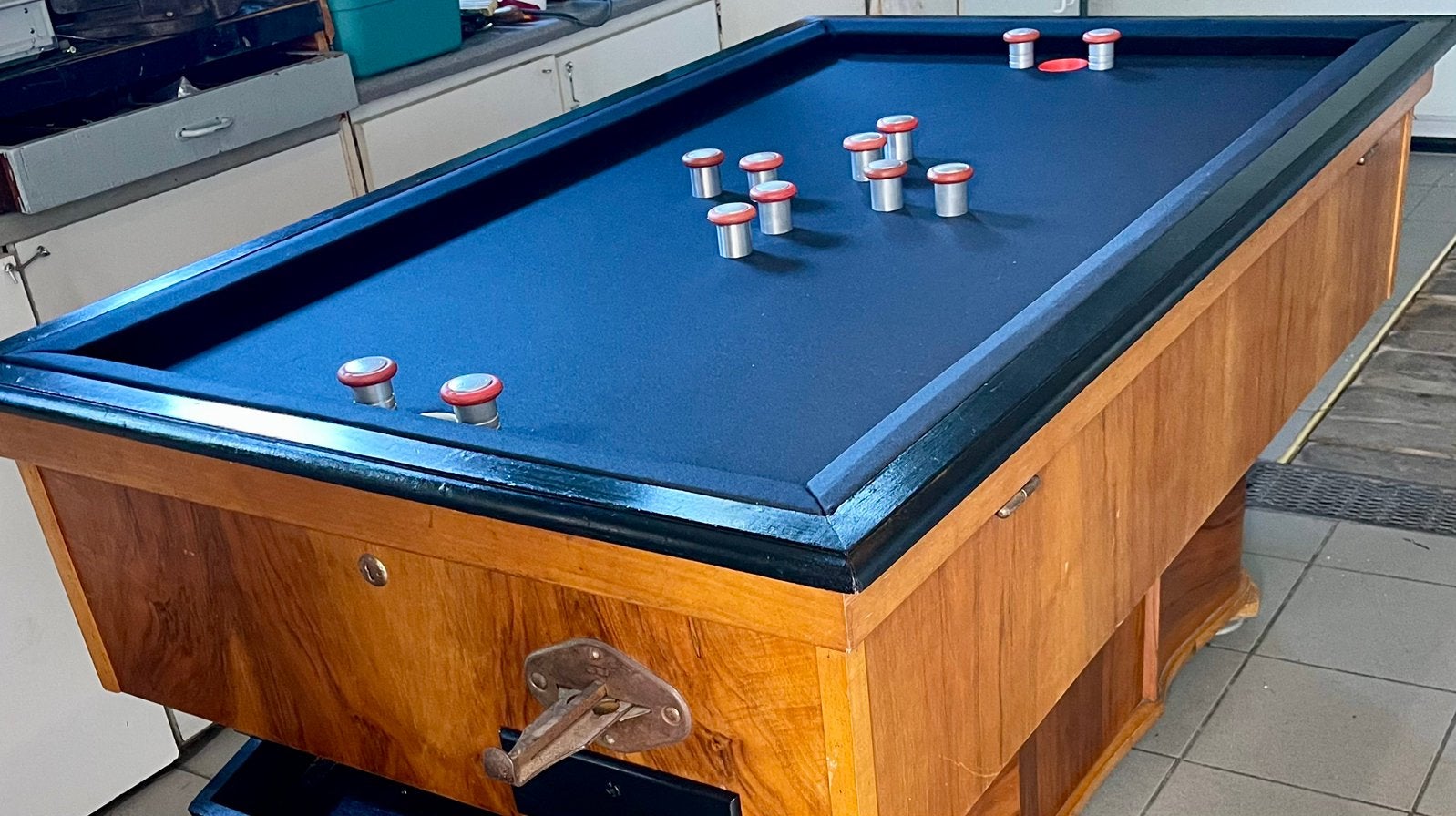 Billard à Bouchons, Enlèvement, Comme neuf, Table de billard