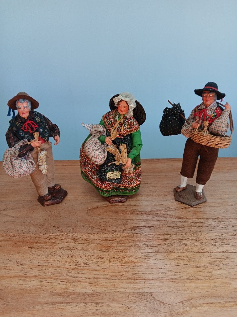 Anciens et authentiques Santons de Provence, Ophalen