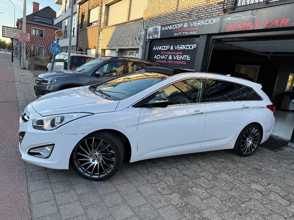 Hyundai i40 SW 1.7 CRDi Style ISG 1e hands volledige optie, Euro 5, Zwart, Wit, Leder