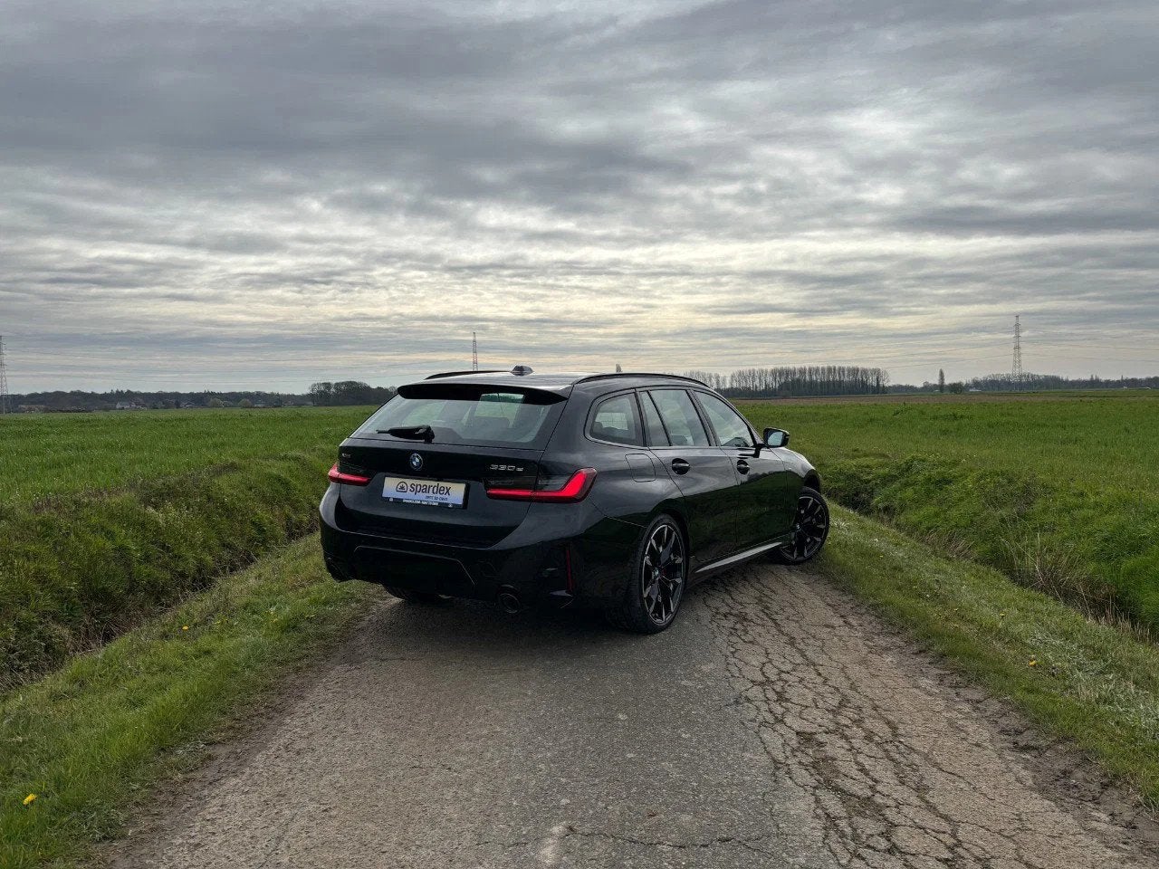 BMW 3-serie 330e | xDrive | M-pack | Leasing (bj 2024), Auto's, Automaat, Adaptive Cruise Control, Euro 6, Overige brandstoffen