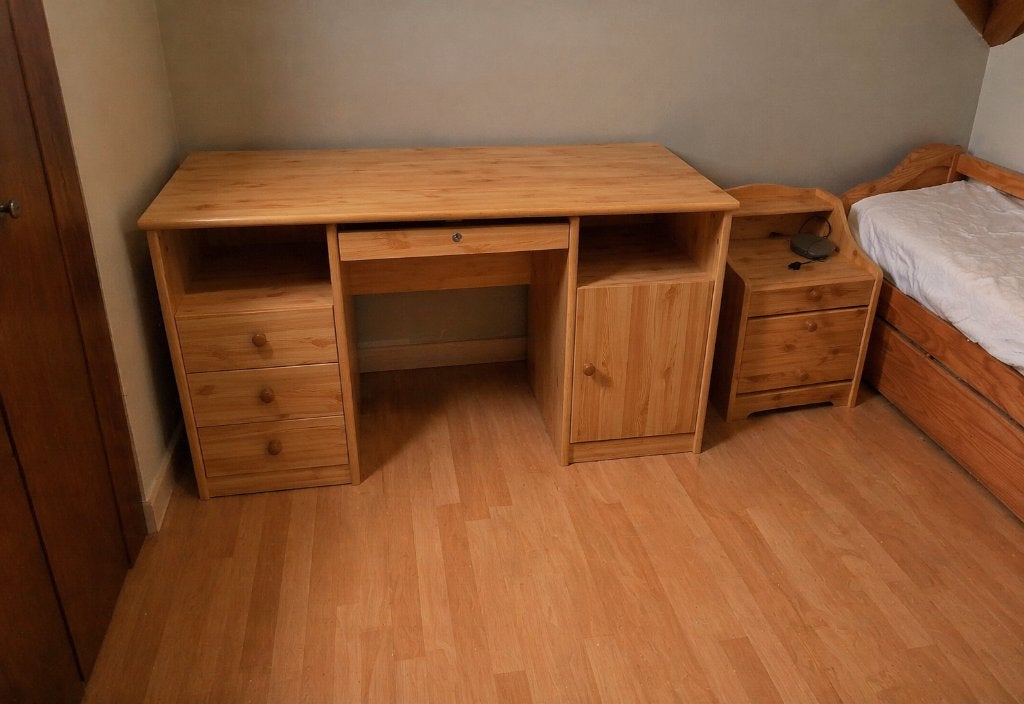bureau en bois de pin avec lit et table de nuit, Enlèvement, Utilisé, Une personne, Landelijke/rustieke country stijl