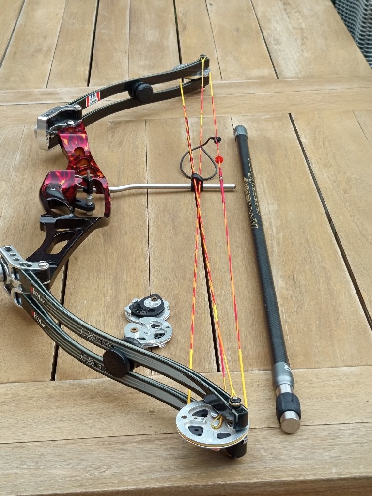 rh hoyt protec 40-50 pond 28-32 treklengte, Sport en Fitness, Handboogschieten, Ophalen, Zo goed als nieuw, Compoundboog