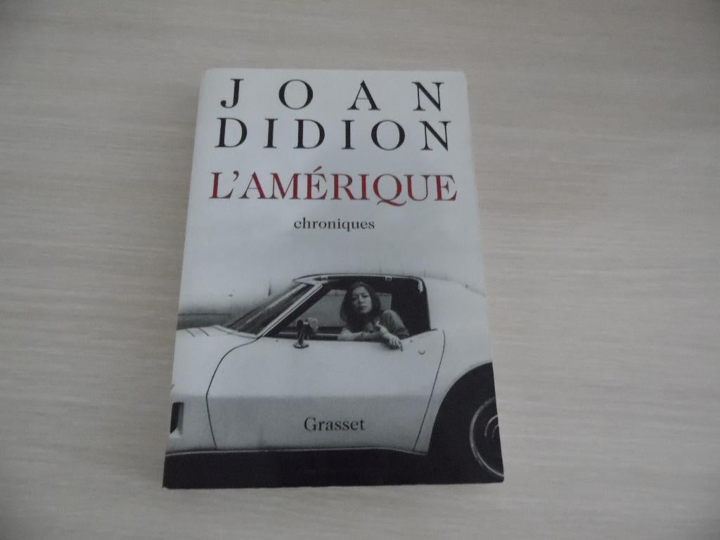 L'AMÉRIQUE      JOAN DIDION, Boeken, Essays, Columns en Interviews, Ophalen of Verzenden, Zo goed als nieuw, Joan Didion, Eén auteur