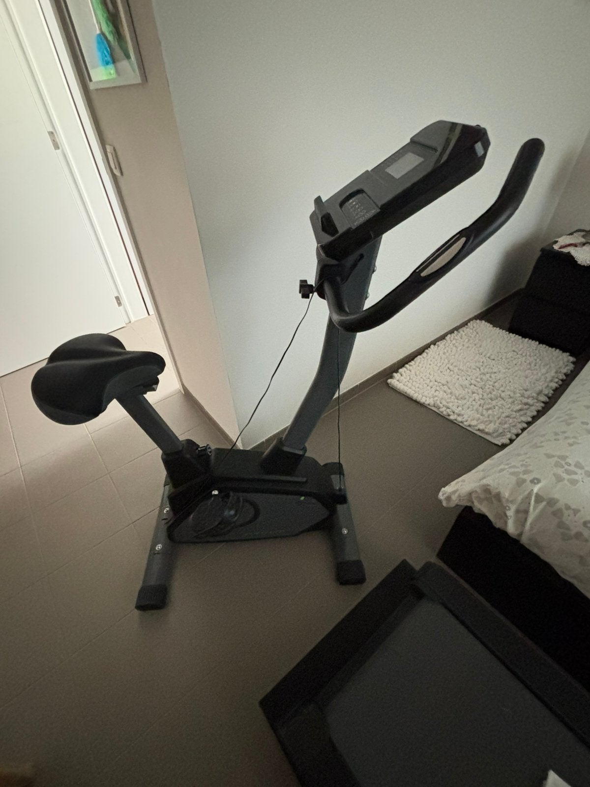 Loopband en hometrainer, Sport en Fitness, Ophalen, Zo goed als nieuw, Hometrainer