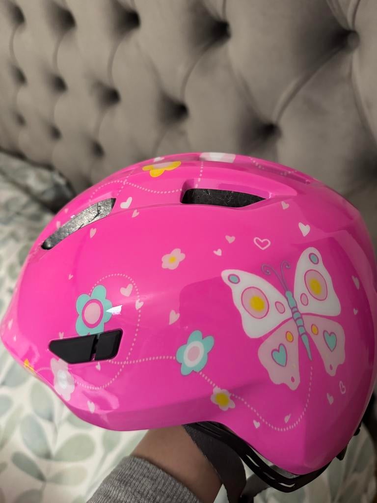 Nieuwe ABUS kinderfietshelm (45-50 cm), roze butterfly, Fietsen en Brommers, Ophalen, Nieuw, Meisje