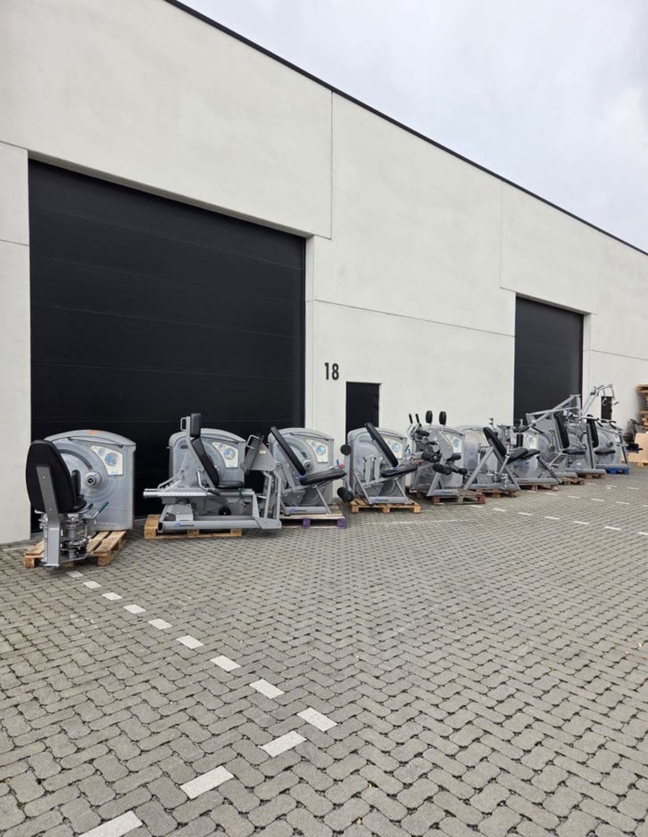 Ensemble de 10 appareils de la série Nautilus ONE !, Sports & Fitness, Enlèvement