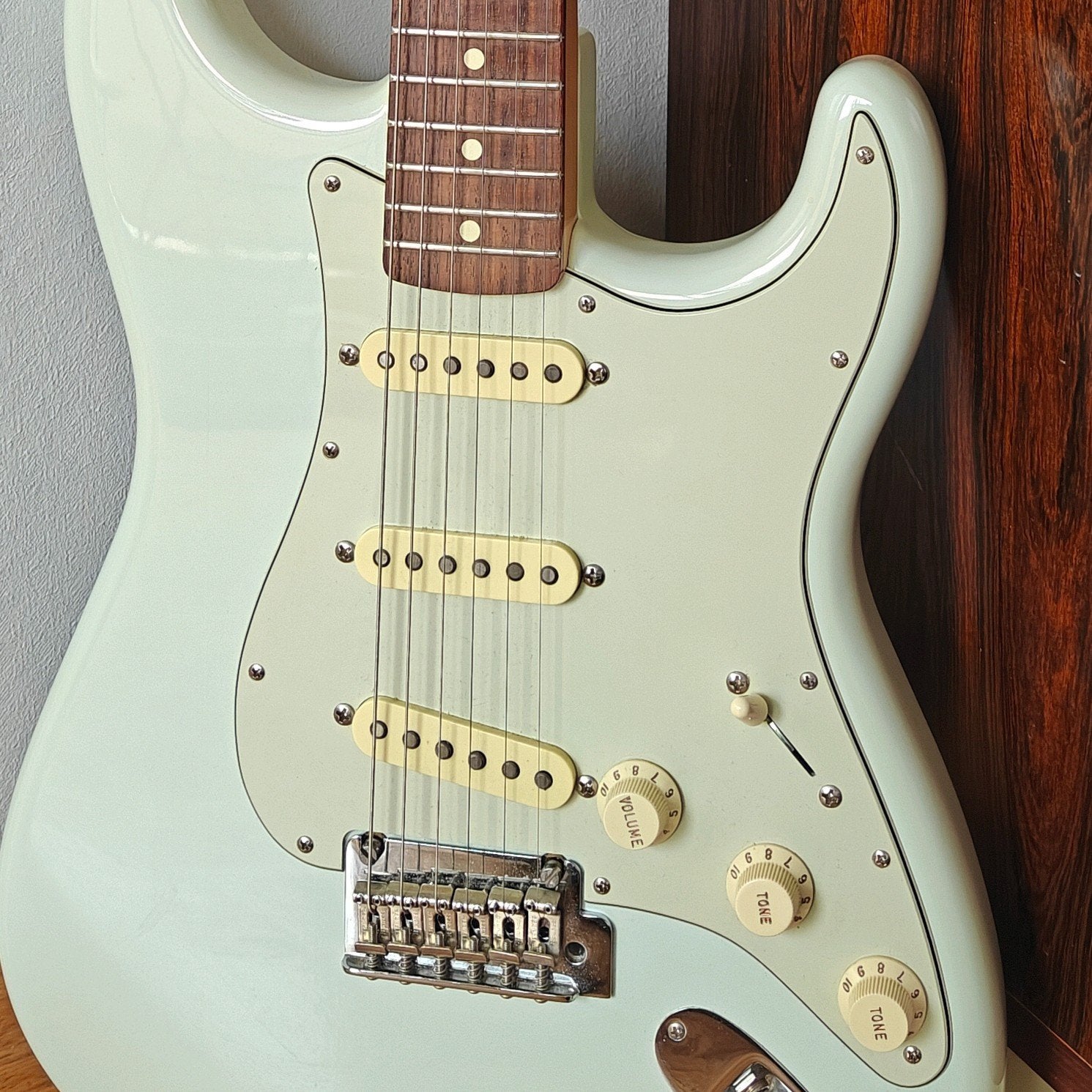 Fender Stratocaster Classic Player 60, Muziek en Instrumenten, Ophalen, Nieuw, Solid body, Fender