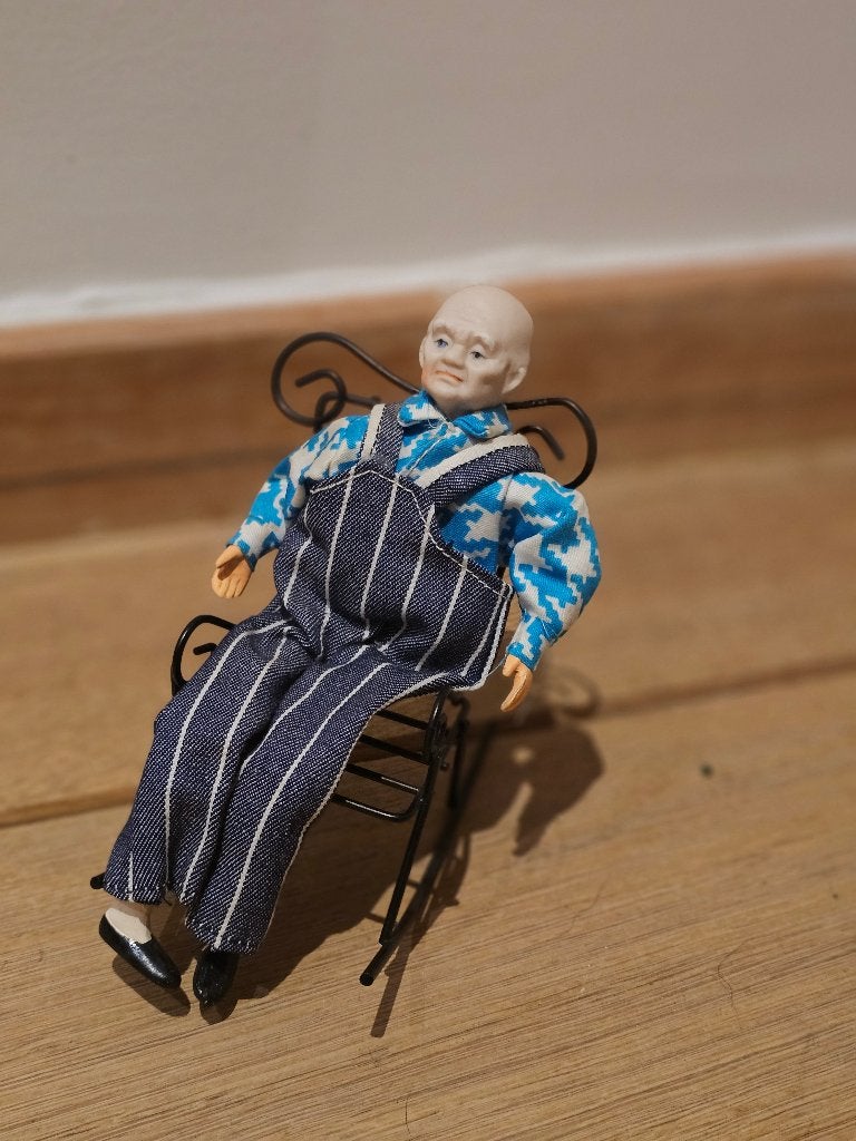 Papy et mamy antique en porcelaine faite main, Antiquités & Art, Enlèvement ou Envoi
