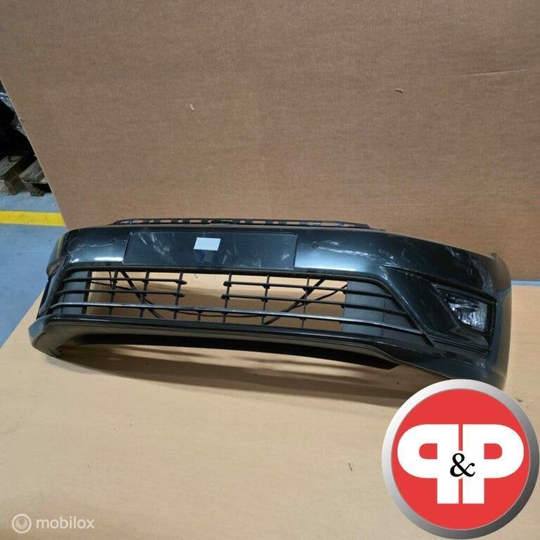 VW Golf sportsvan voorbumper