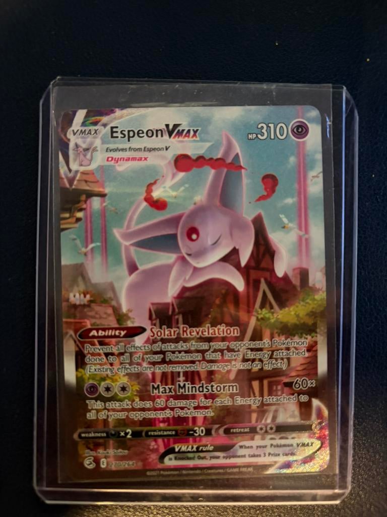 Espeon vmax #270 fusion strike alt art, Hobby en Vrije tijd, Ophalen of Verzenden, Zo goed als nieuw