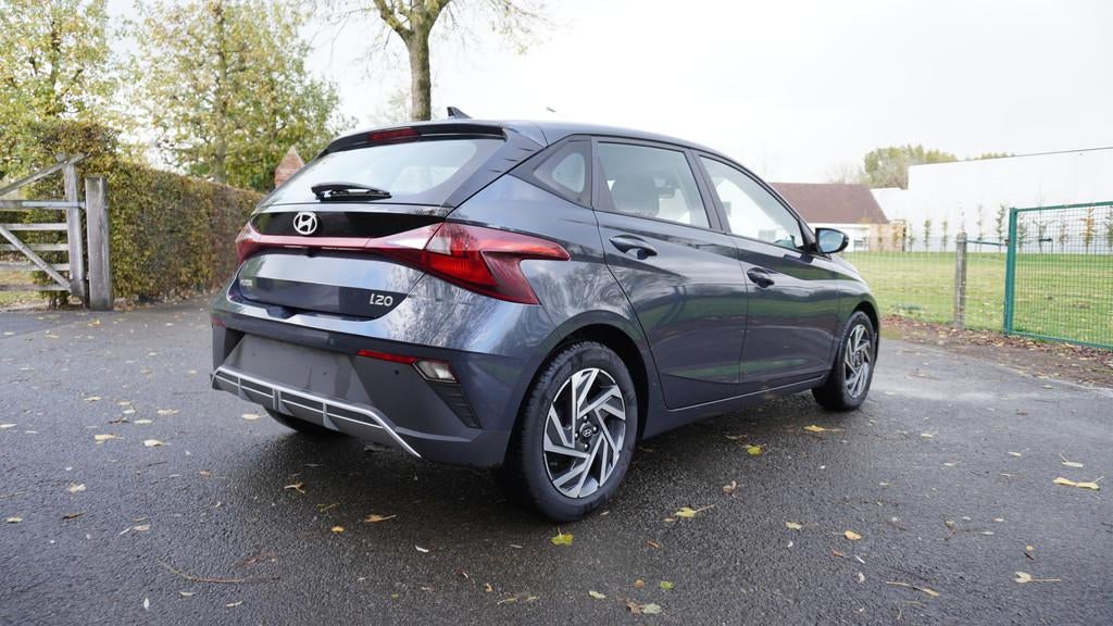 Hyundai i20 1.2 LIMITED EDITION 84 M5 (bj 2024), Auto's, Voorwielaandrijving, Stof, Gebruikt, Euro 6