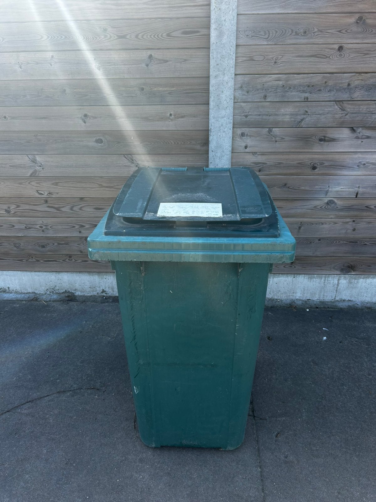 Conteneur à déchets, Comme neuf, Enlèvement, 75 – 100, 40 litres ou plus