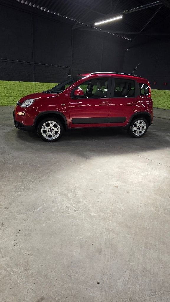 Fiat panda cross  prix a discuté, Autos, Fiat, Rouge, Euro 5, Achat, Panda