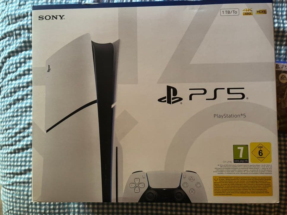 Playstation 5 disc edition 1TB + EA 2026, Games en Spelcomputers, Spelcomputers | Sony PlayStation 5, Ophalen of Verzenden, Nieuw
