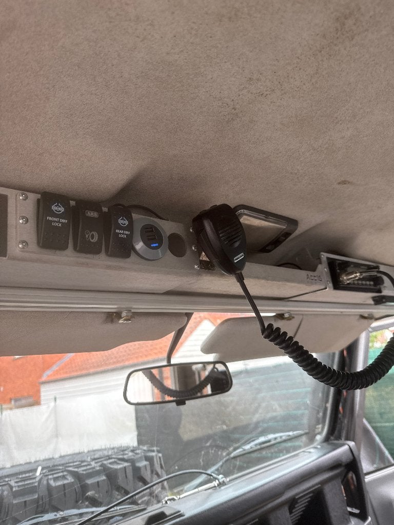 Defender 2002, Autos, Land Rover, Achat, 2500 cm³, Boîte manuelle, 5 portes