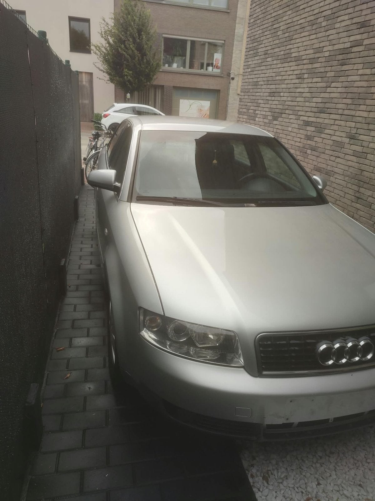 Audi A4 1.9 TDI Diesel – 2003 – 290.518 km, Auto's, Audi, Zwart, 5 deurs, Particulier, Zilver of Grijs