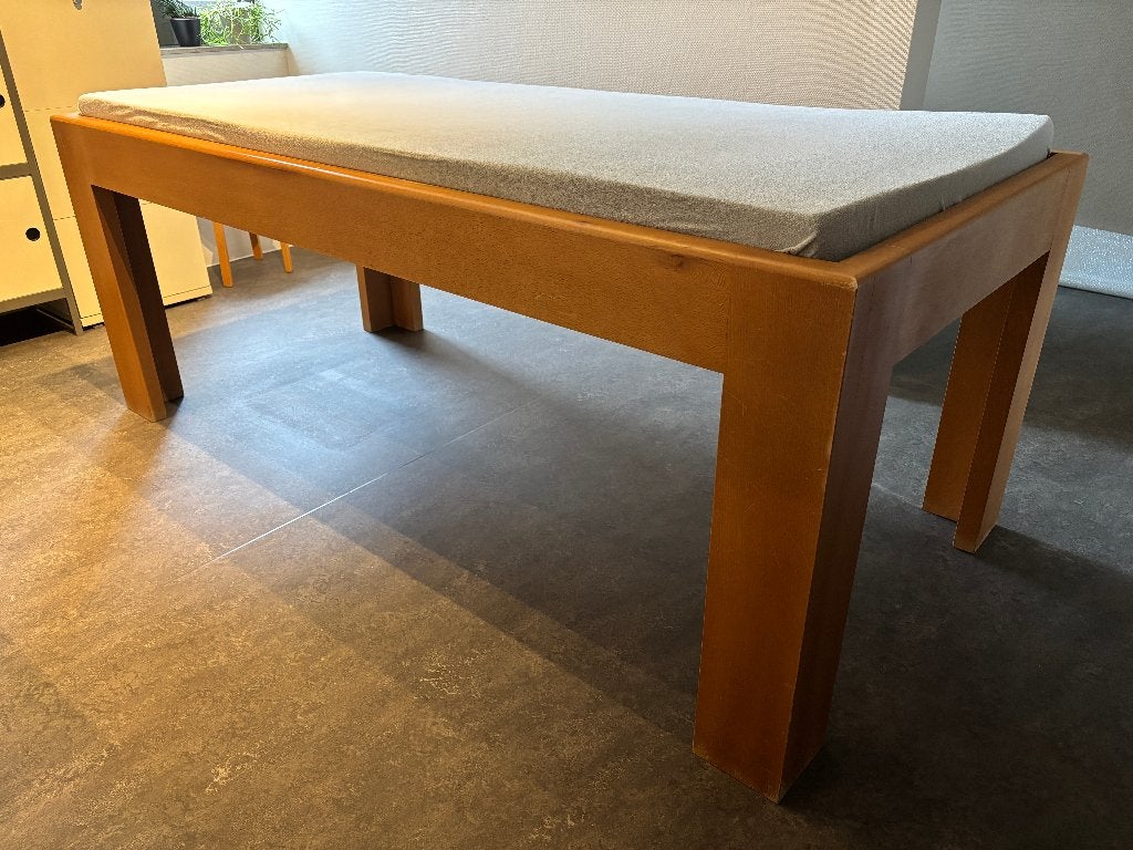 Massief houten massagetafel, Sport en Fitness, Massageproducten, Ophalen, Gebruikt, Massagetafel