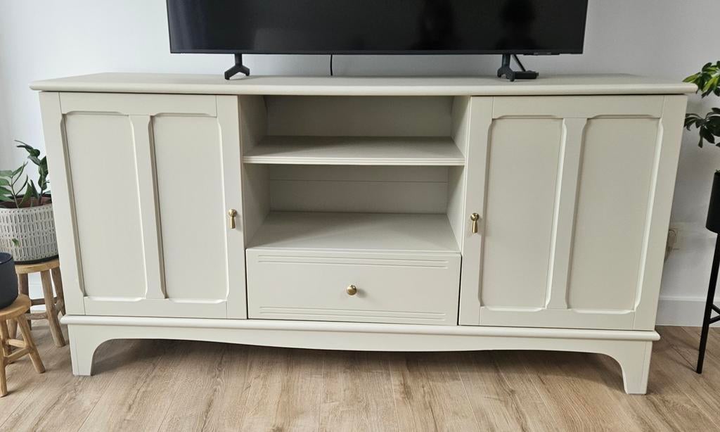 Tv meubel, Ophalen
